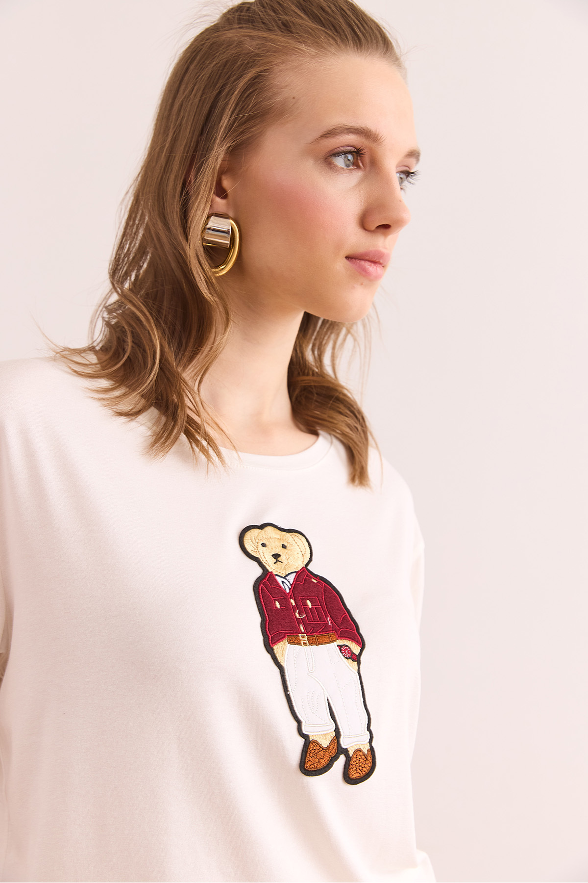 Olalook-Women's Ecru Crew Neck Teddy Bear Appliqued Flowy T-Shirt Tsh- 19000867 6