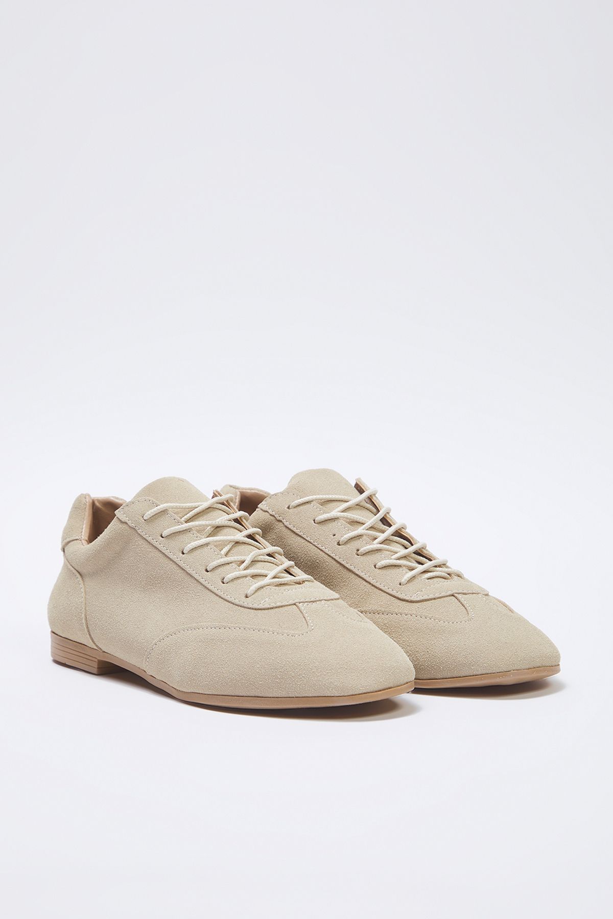trendyol-shoes-womens-sneakers