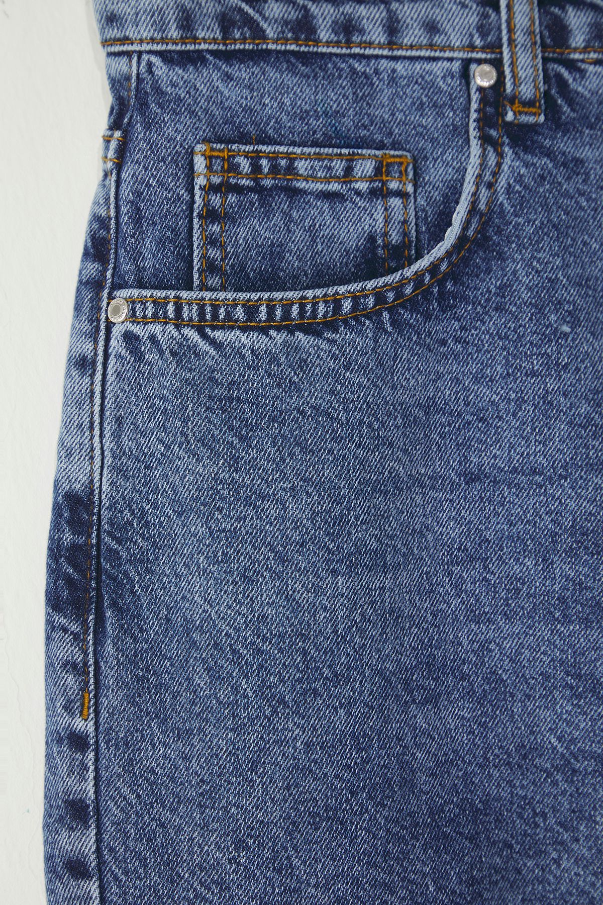 Trendyol Collection-Modré Baggy Fit More Sustinable džínové šortky TMNSS25SR00054 6