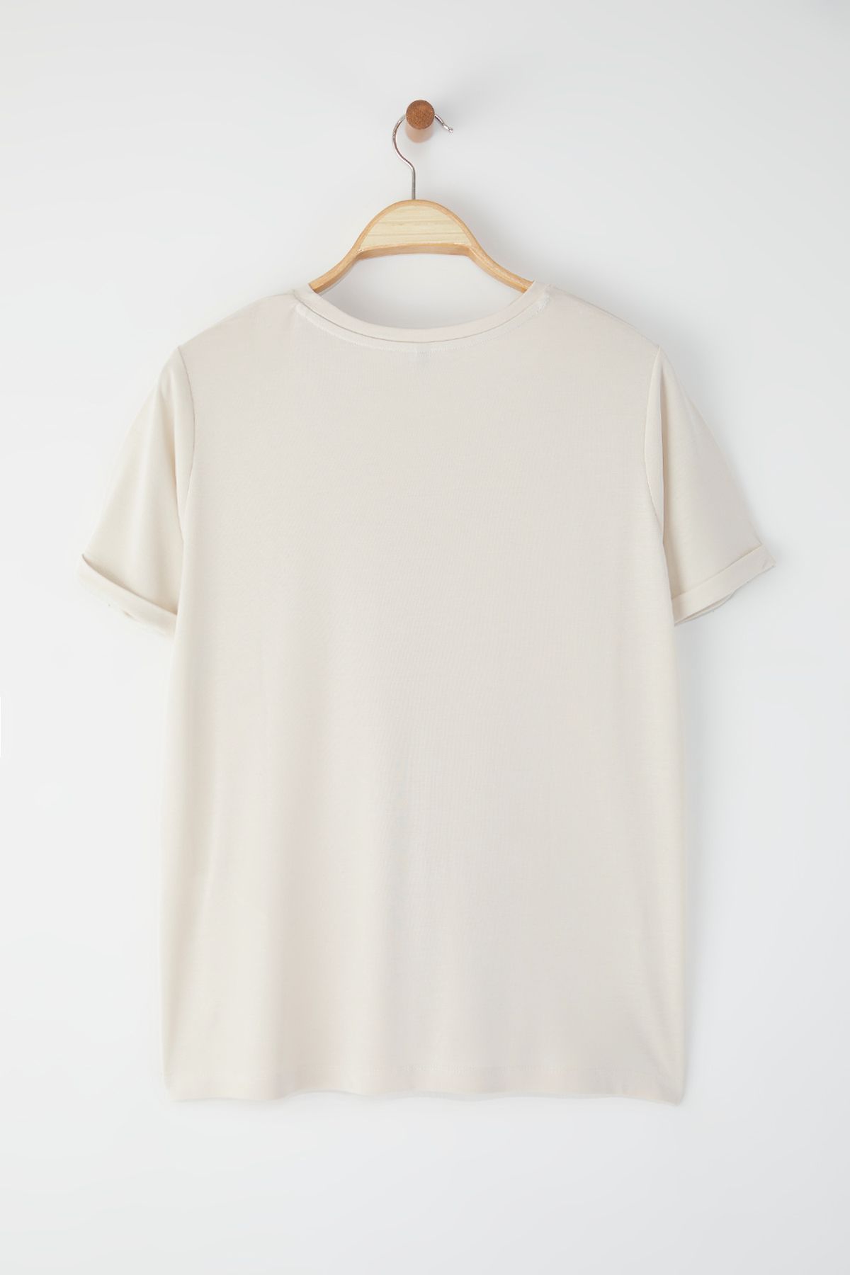 Trendyol Curve-Tricou bej cu decolteu modal, confortabil, de mărime mare, TBBSS25BF00054 8