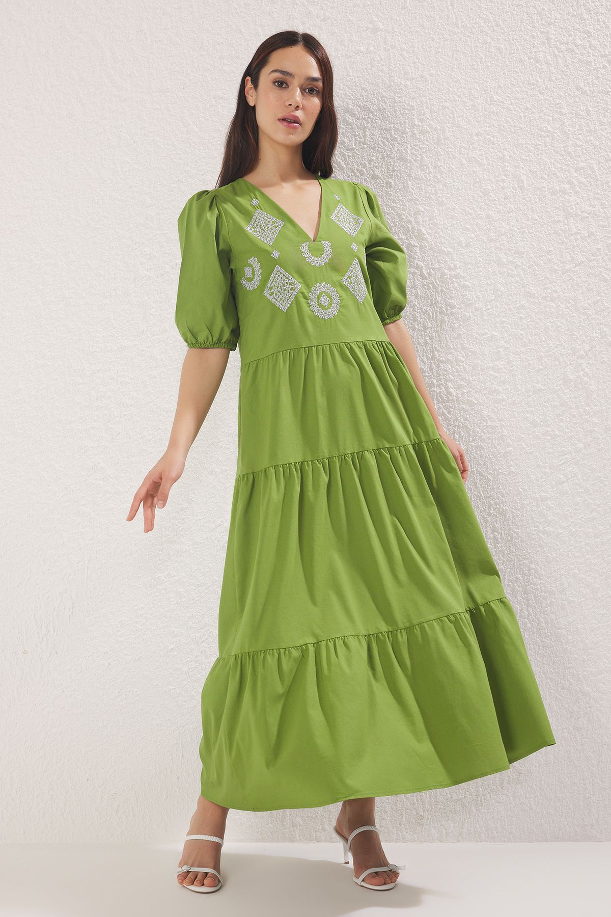 complete the look image