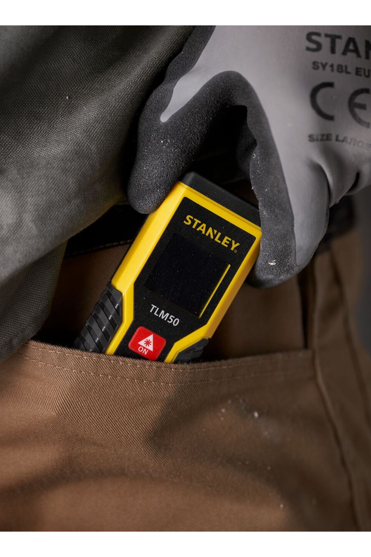 Stanley-Compact Laser Measurer - 15m STHT1-77409 8