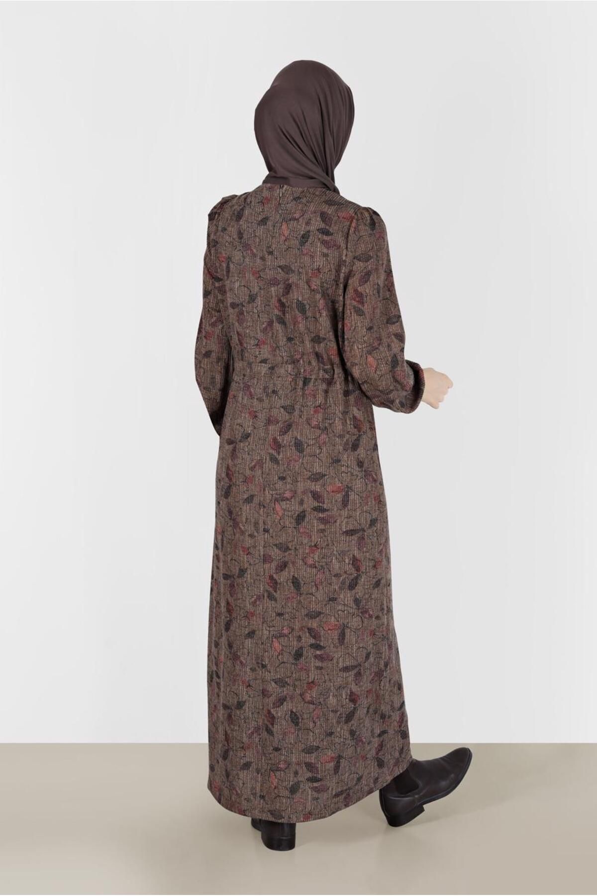 پیراهن پوشیده چند رنگ زنانه عناوین کمر با لباس لاستیکی 42336 آلوینا Alvina