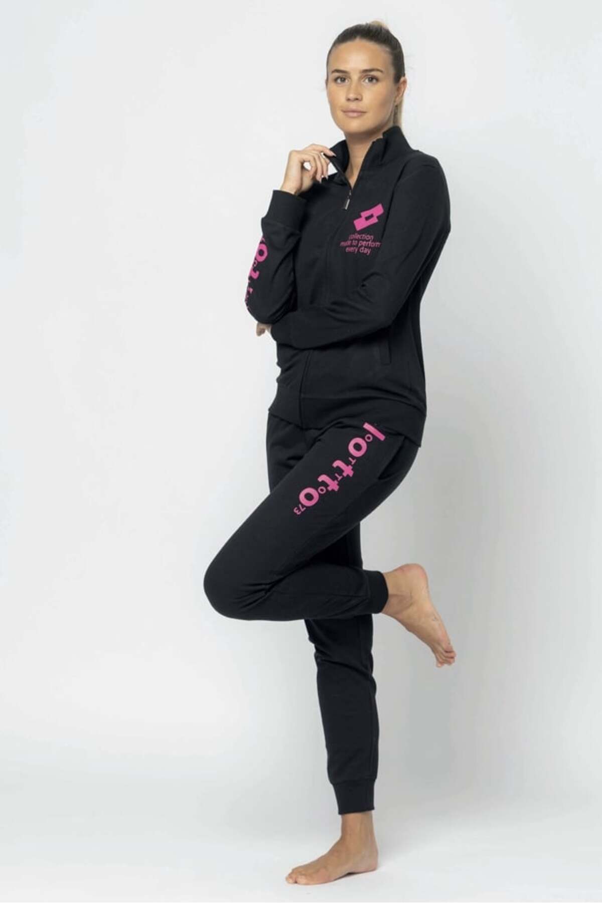 Lotto-Women's tracksuit Lotto LA5011 1