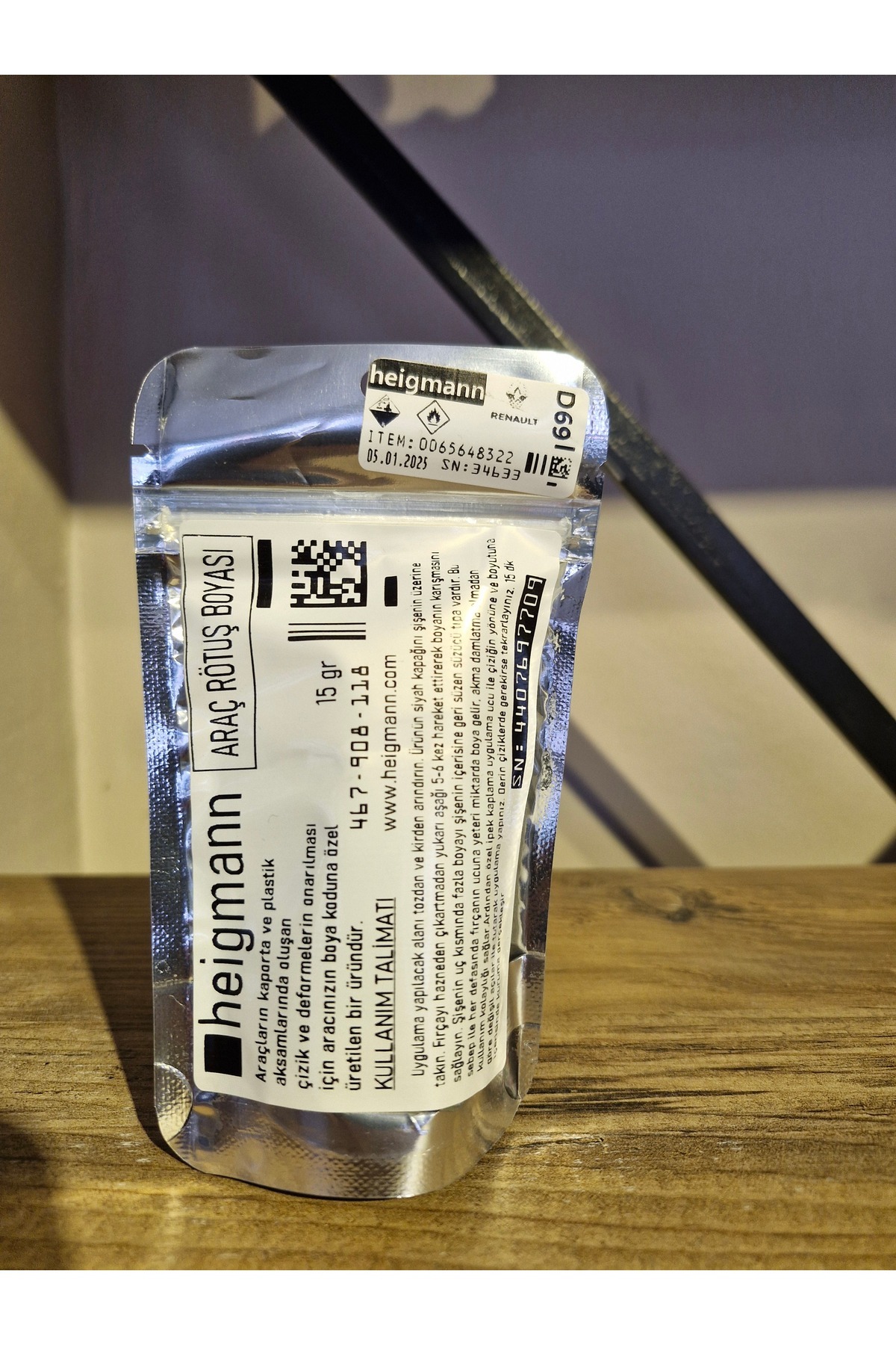 HEİGMANN Renault Dacia Uyumlu Gümüş Gri̇ D69 Rötuş Rutuş Rütuş Boyasi Kalem + Verni̇ki̇