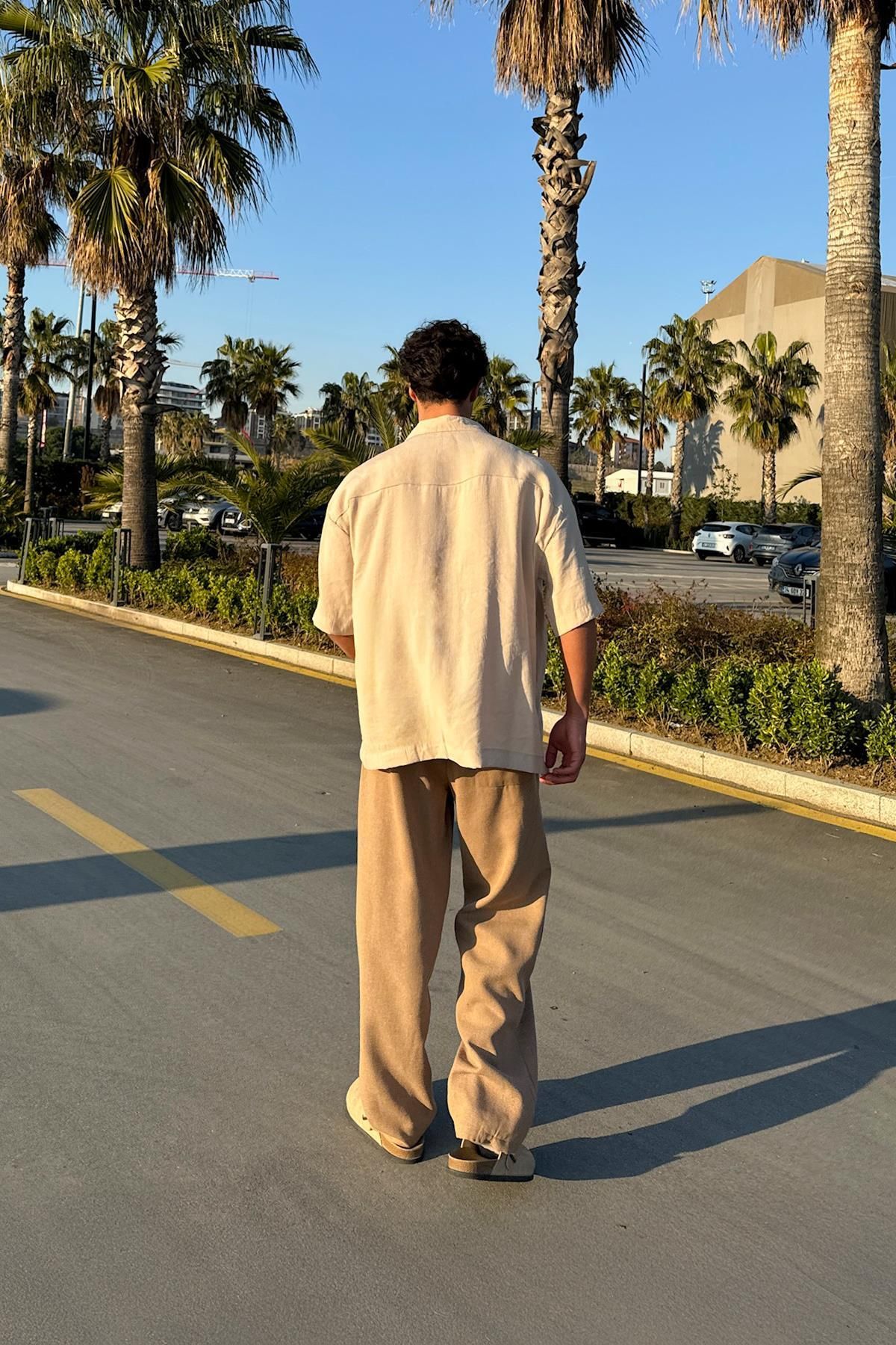 Flaw Wear-قميص قصير الأكمام مع تفاصيل الجيب الأمامي 3