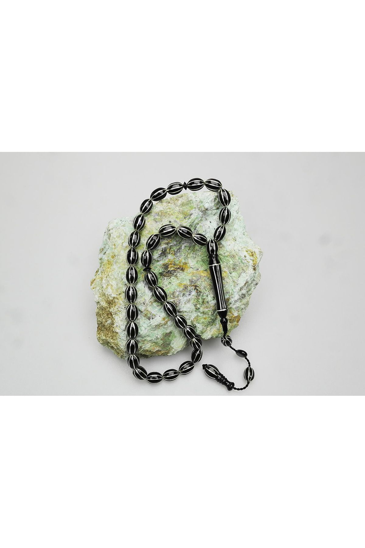Skygo-Oltu Stone - Watermelon Slice Rosary on Eight Strings 2