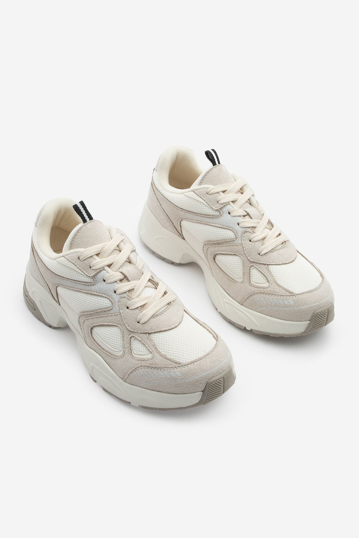 اسنیکر زنانه کفش ورزشی ضخیم توری فایلهای تفصیلی NUKEZ BEIGE Marjin