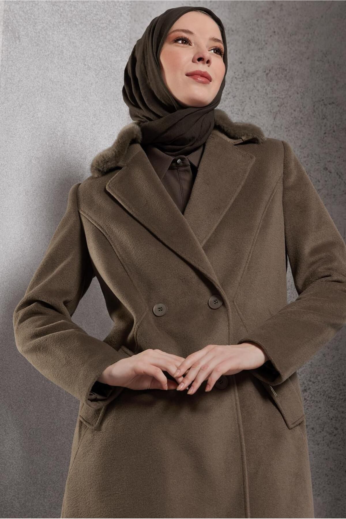 کت یقه خز مصنوعی 90466 Alvina
