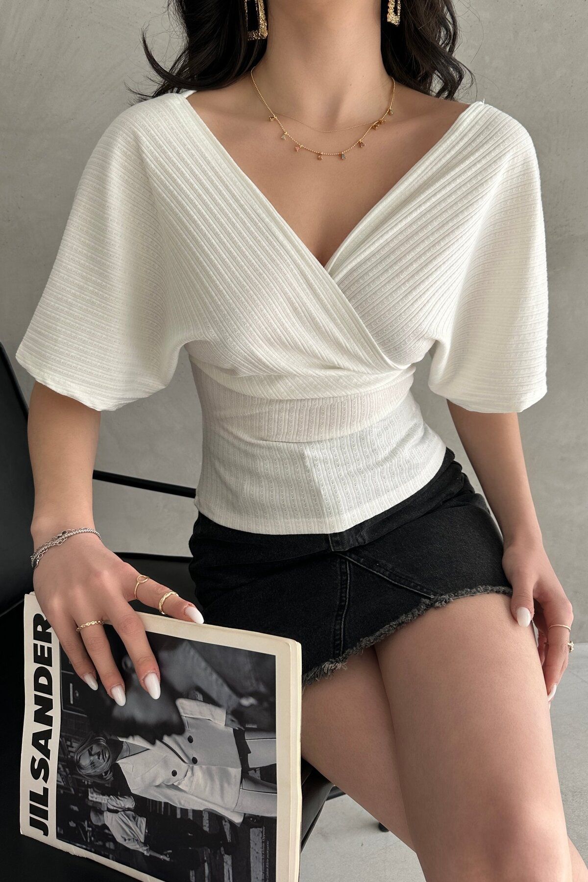 Pink Stil V Yaka Sırtı Çapraz Bantlı Fitilli Bluz