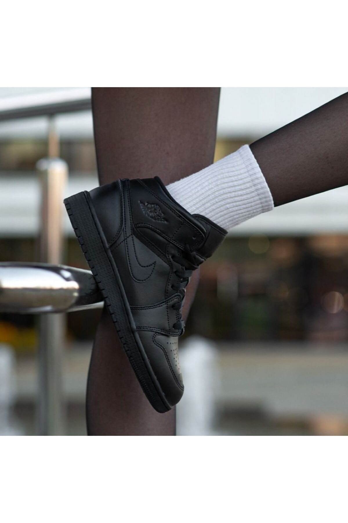 Nike 554725-093 AIR JORDAN 1 MID GS UNISEX SNEAKER