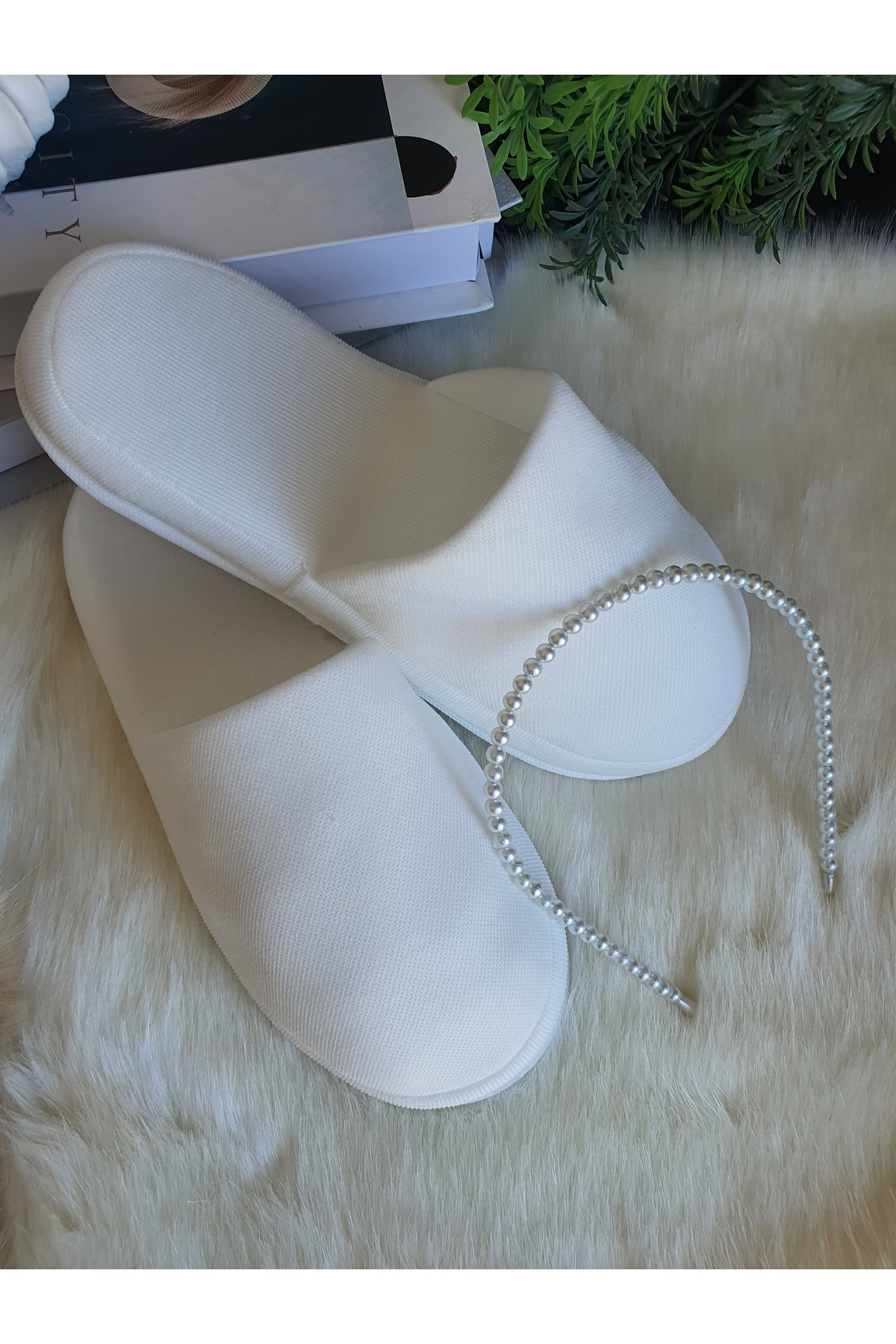 Fiyonks Atölye Kadın İncili Lohusa Taç Terlik Seti, Yenidoğan Seti fotoğrafı 5 (önizleme)