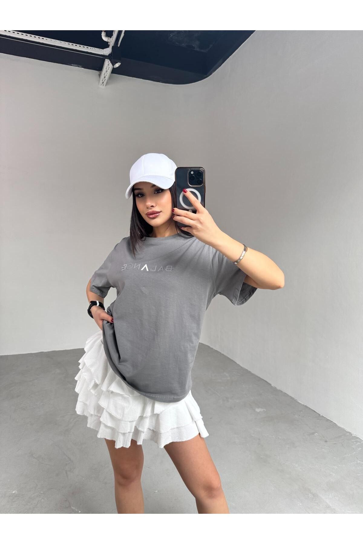 Cappmoda-T-925 Painting Gray Balance Embossed Printed Casual Cotton T-Shirt 4