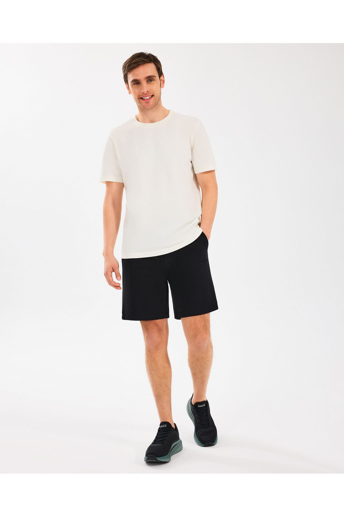 M Essential Sweatshort Erkek Siyah Şort S2510064-001 - 3