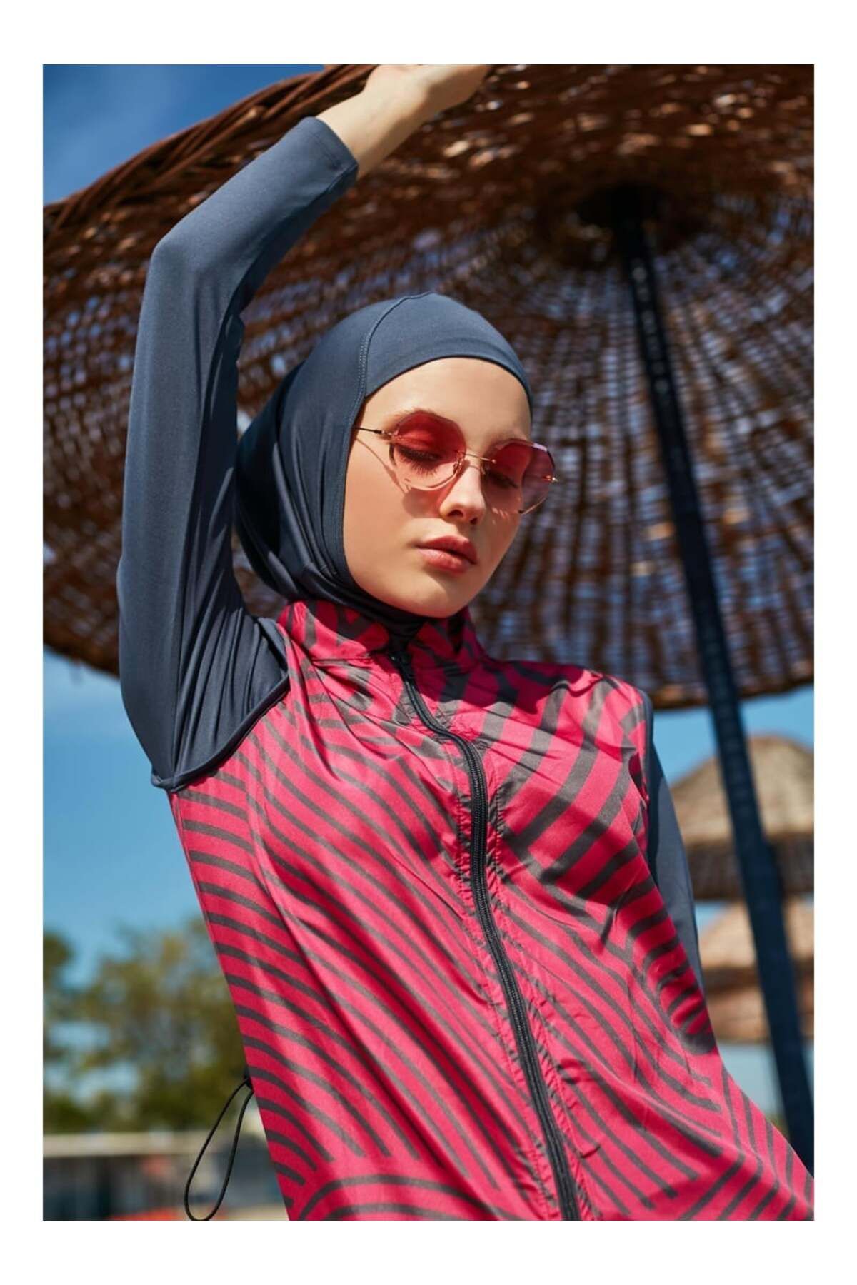 MAYOU-Abstract Patterned Hijab Swimsuit with Lycra Sleeves – Anthracite Fuchsia - Mayou 7