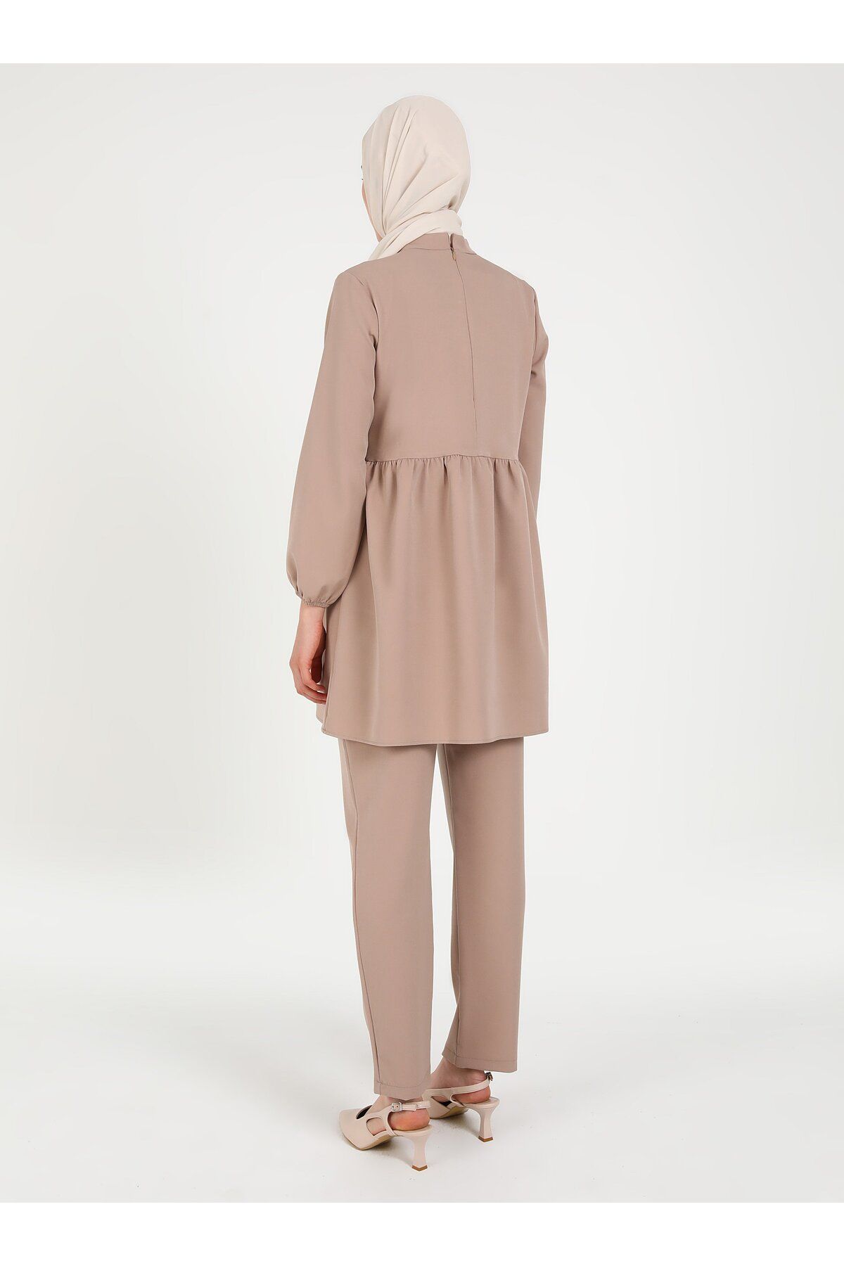Tavin-Mink and Ceiling Suit Set 4