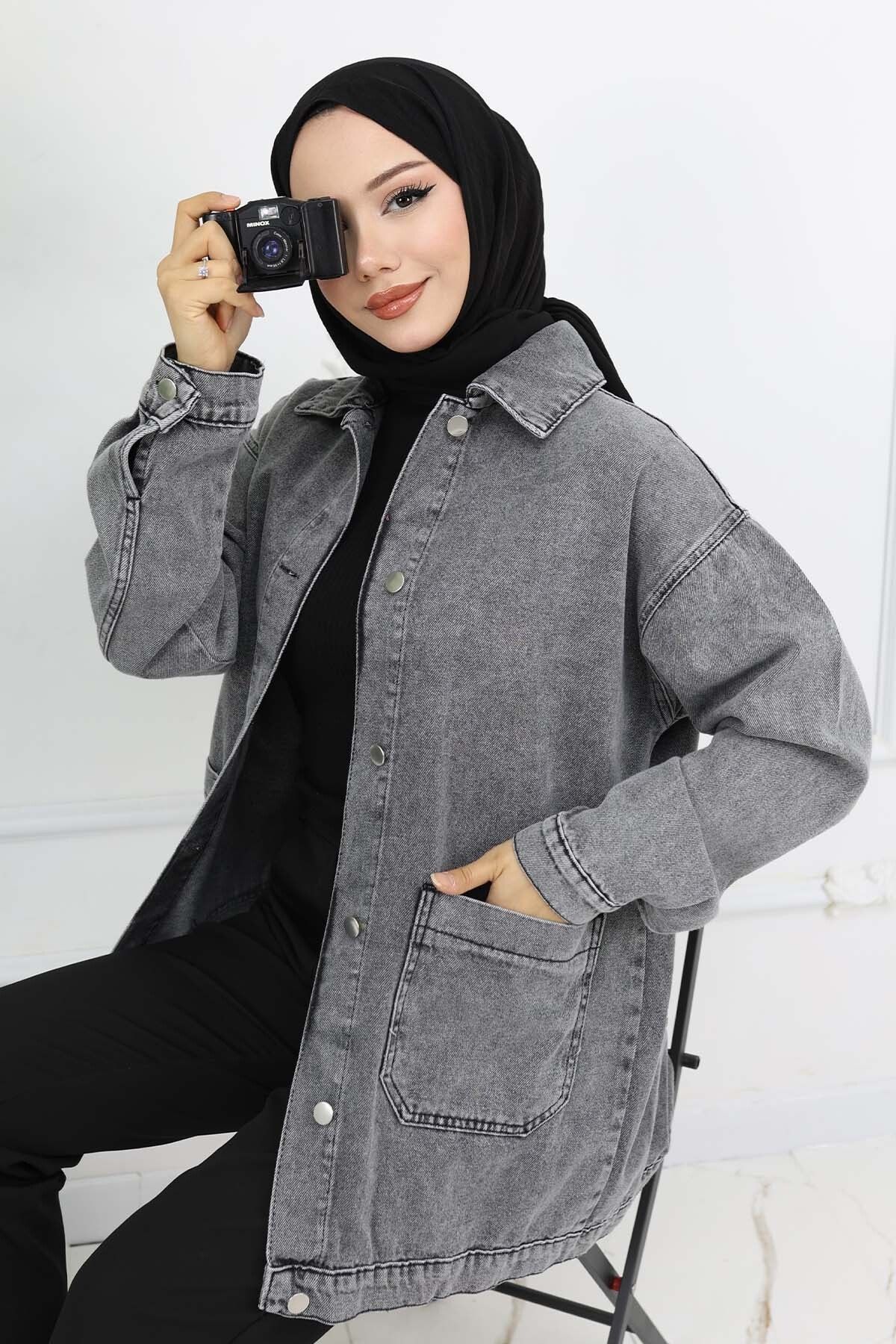 complete the look image
