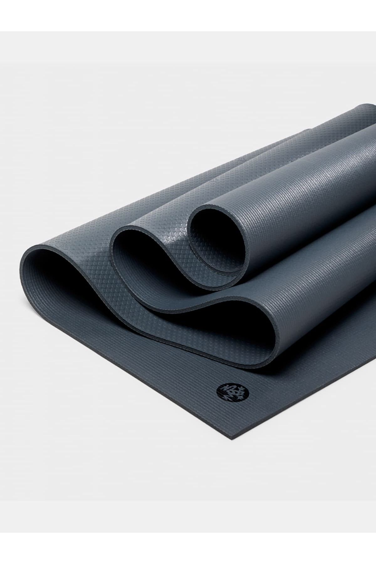زیرانداز پیلاتس خاکستری Pro ™ Mat مشکی Thunder 6mm Yoga Standard 180 سانتی متر MANDUKA