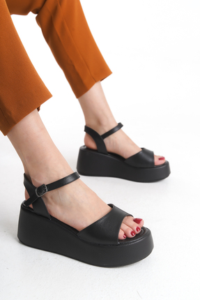 Limeo Yüksek Dolgu Taban Tek Kalın Şeritli Yazlık Kadın Sandalet Ayakkabı