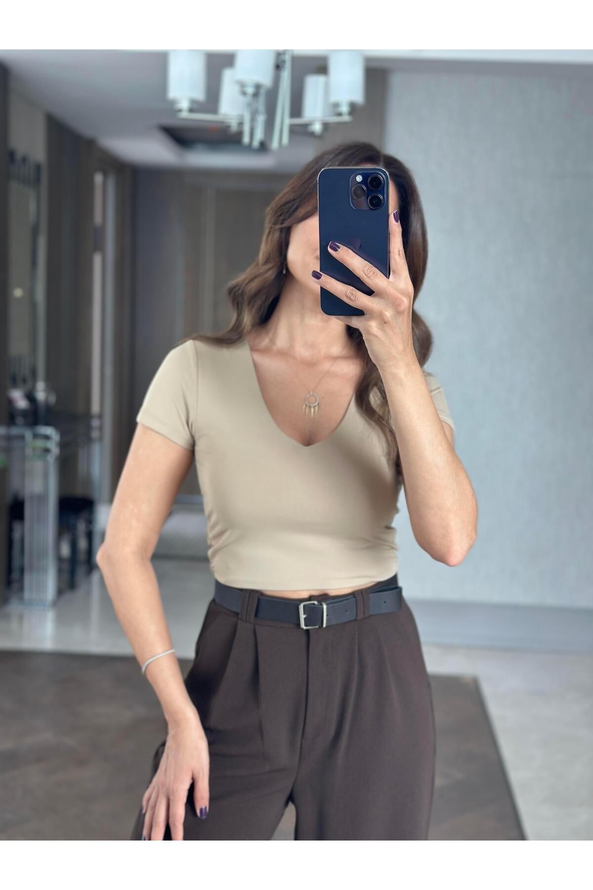 Forlady Butik Camel Karol V Yaka Kısa Kol Kadın Crop Body