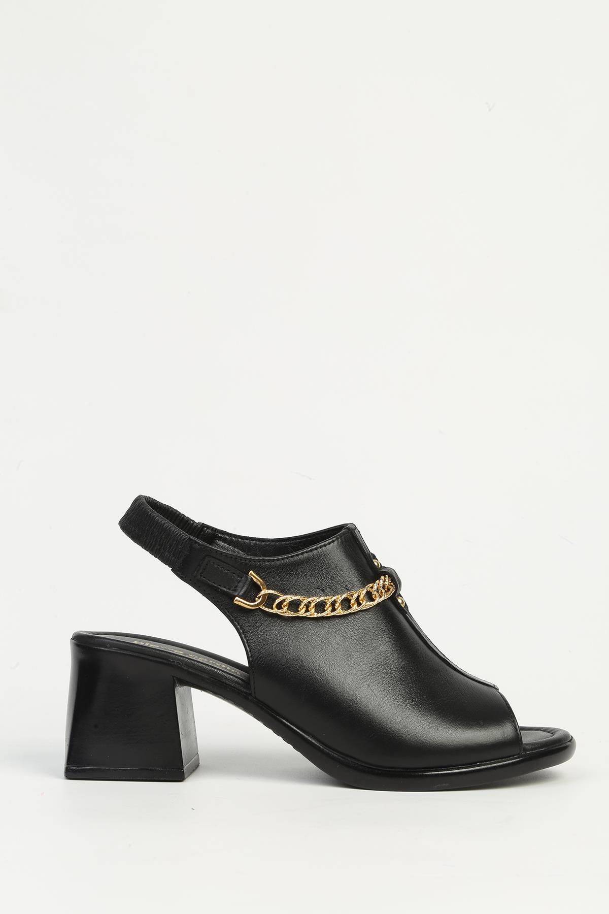 کفش پاشنه دار زنانه چرم مشکی PC-54632 Pierre Cardin