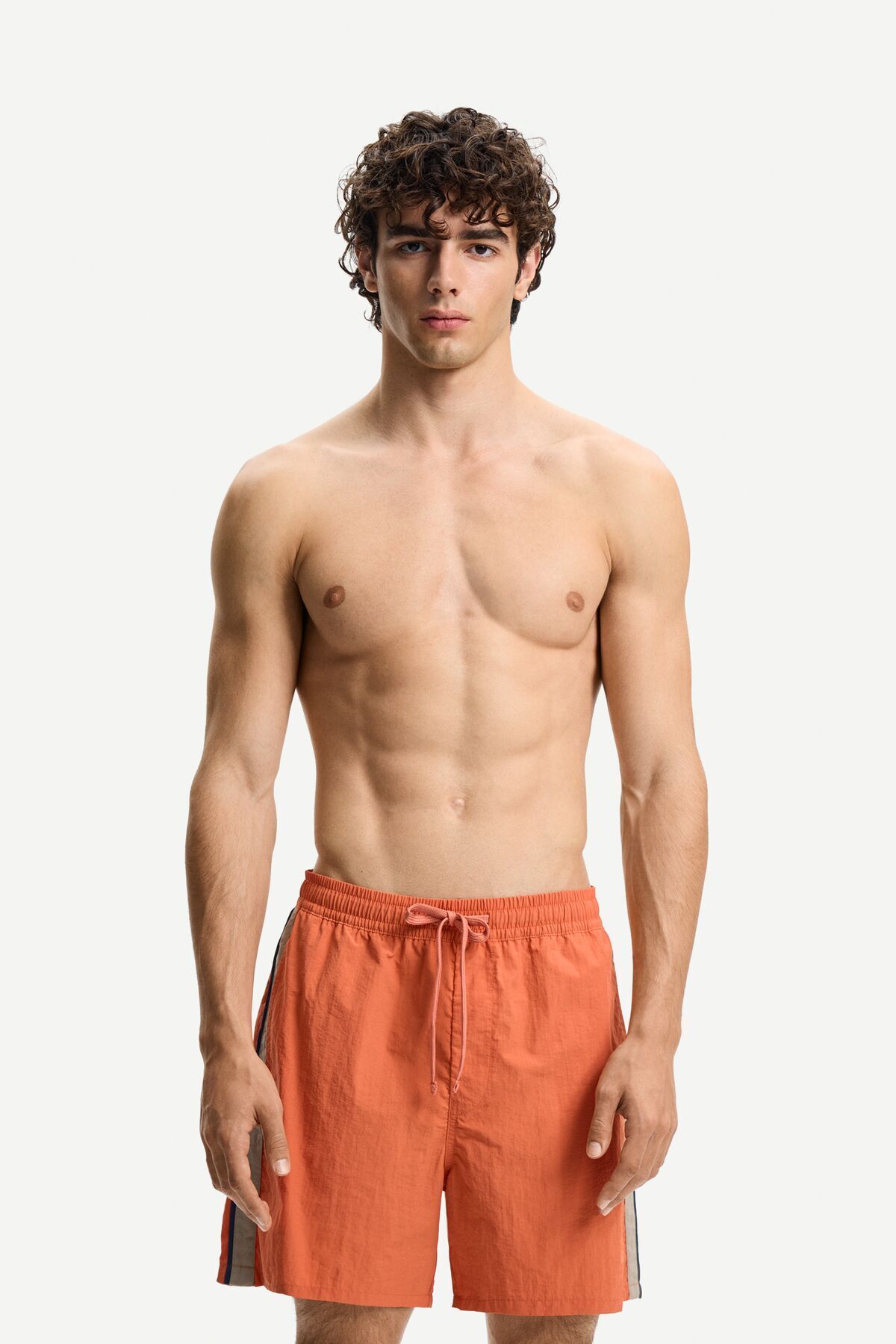 شورت شنا راه راه جعبه ای مناسب Bershka