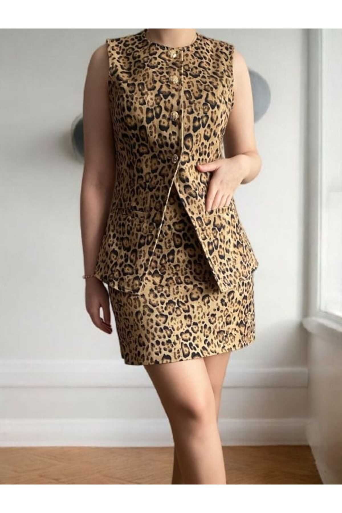 FK PYNAPPEL-Design Leopard Gold Buttoned Vest & Mini Skirt Set 1