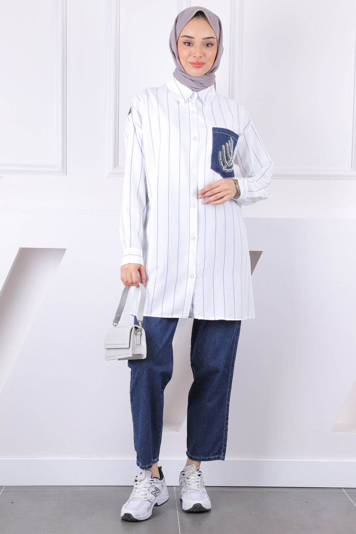 complete the look image