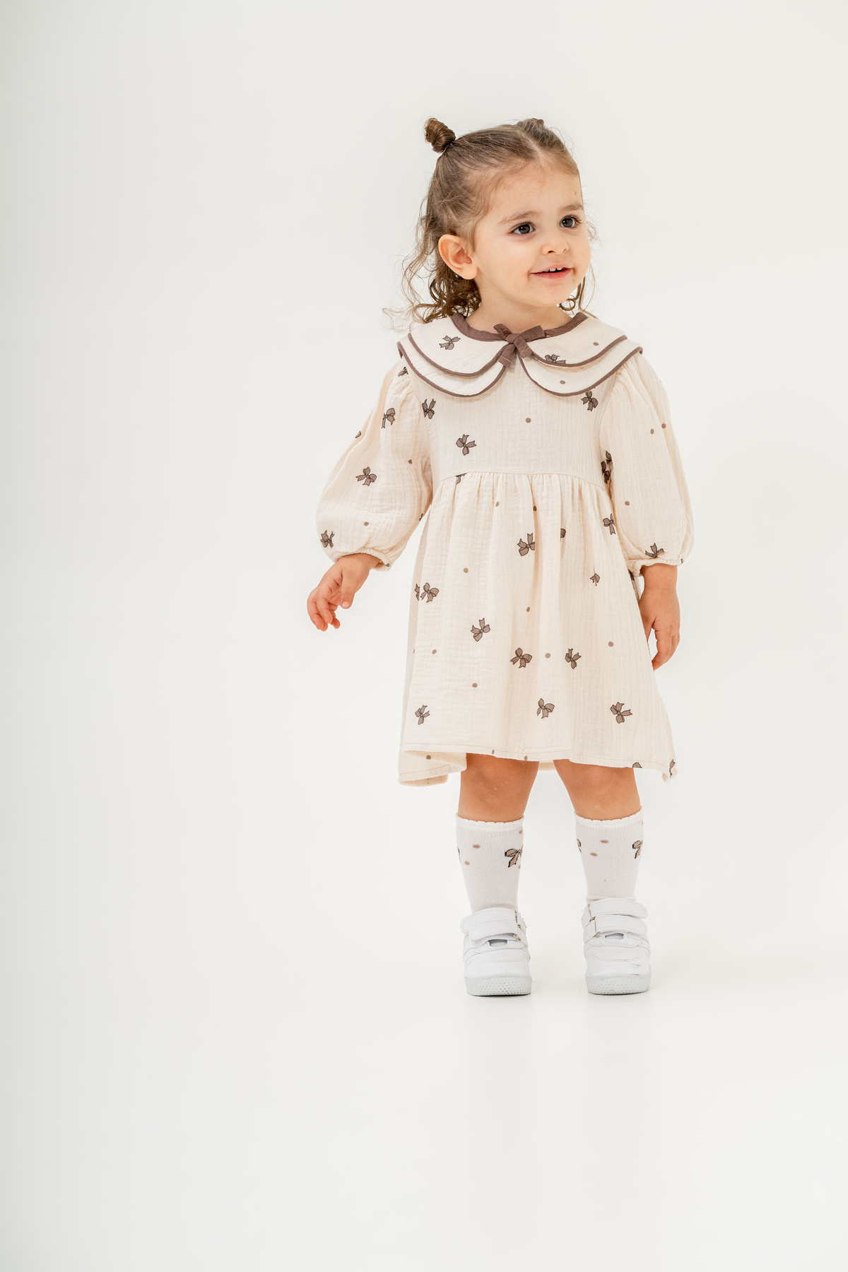 JNF kids Kız Bebek Müslin Yazlık Fiyonklu Elbise Kısa Çorap Hediyeli fotoğrafı 2 (önizleme)