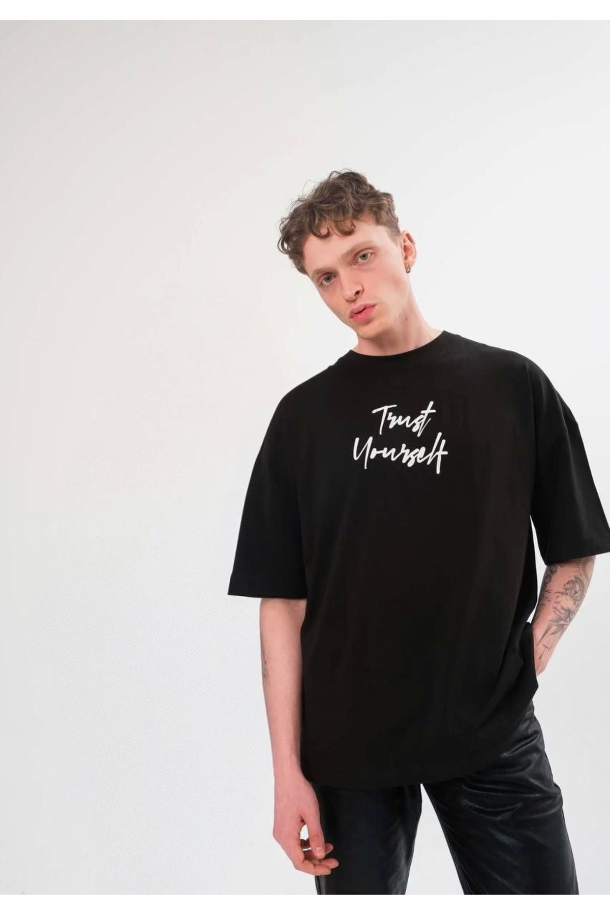 Pink Stil Unisex Bisiklet Yaka Baskılı Oversize T-Shirt - Siyah Pink Stil