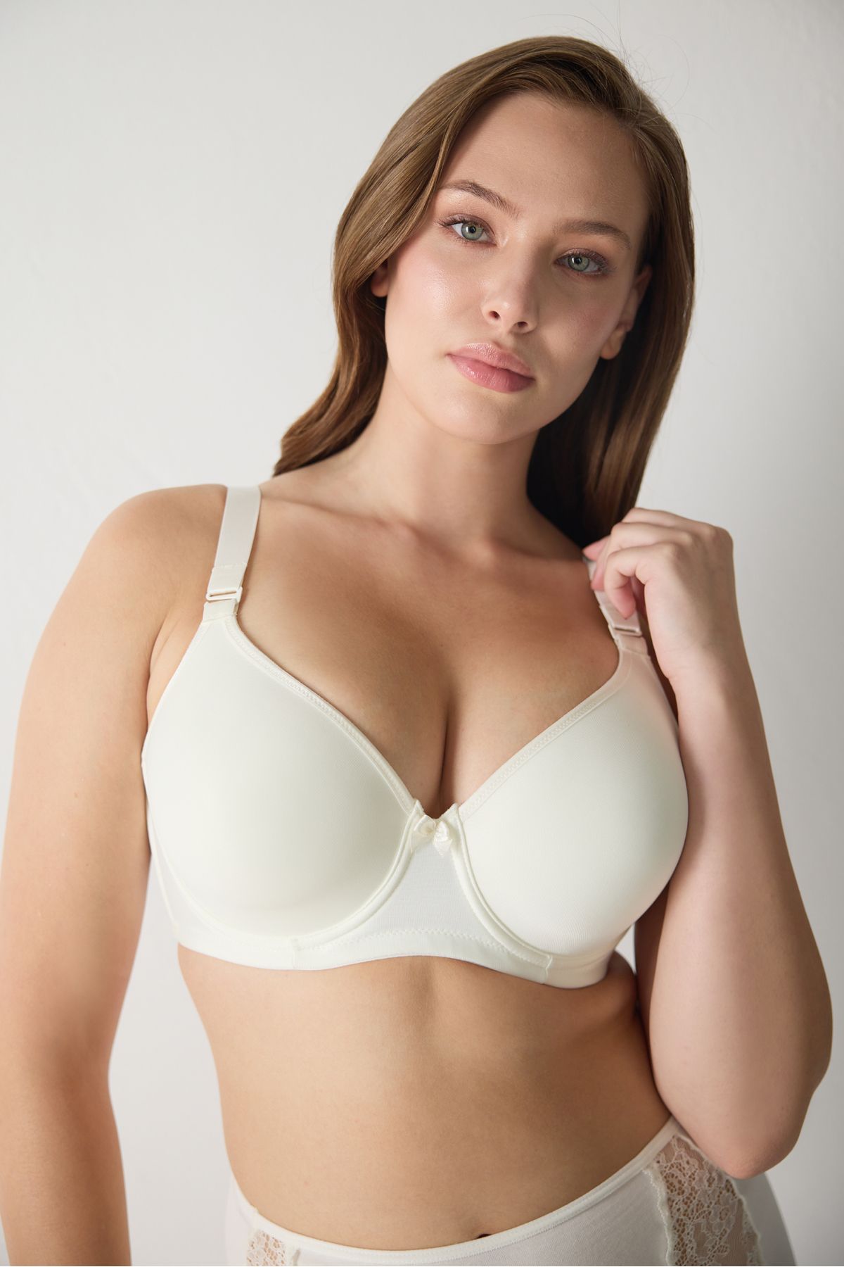 Magic Form-Large Size Bra with Flat Fabric and Thin Sponge 2