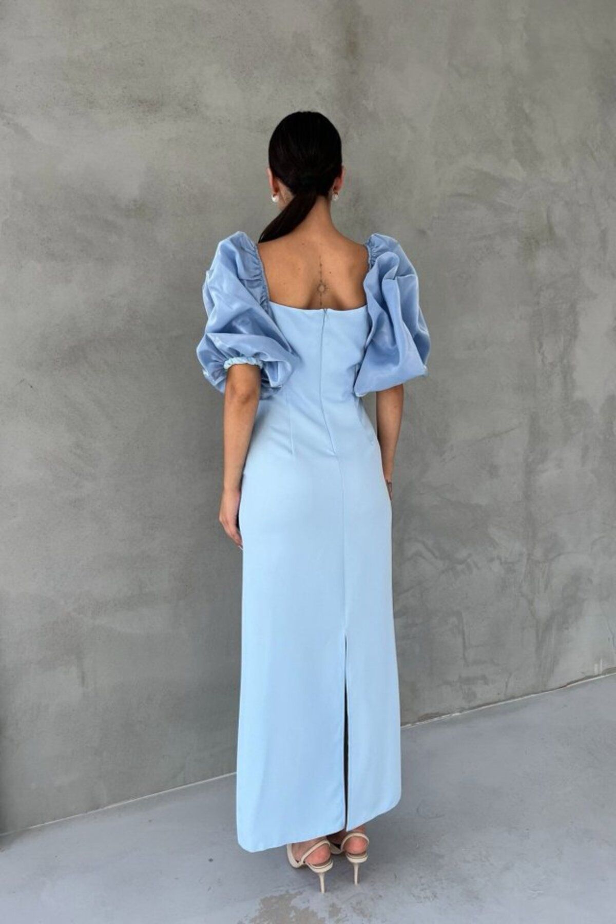 Gökyüzü Moda Bebe Mavi İşlemeli Kolu Garnili Elbise