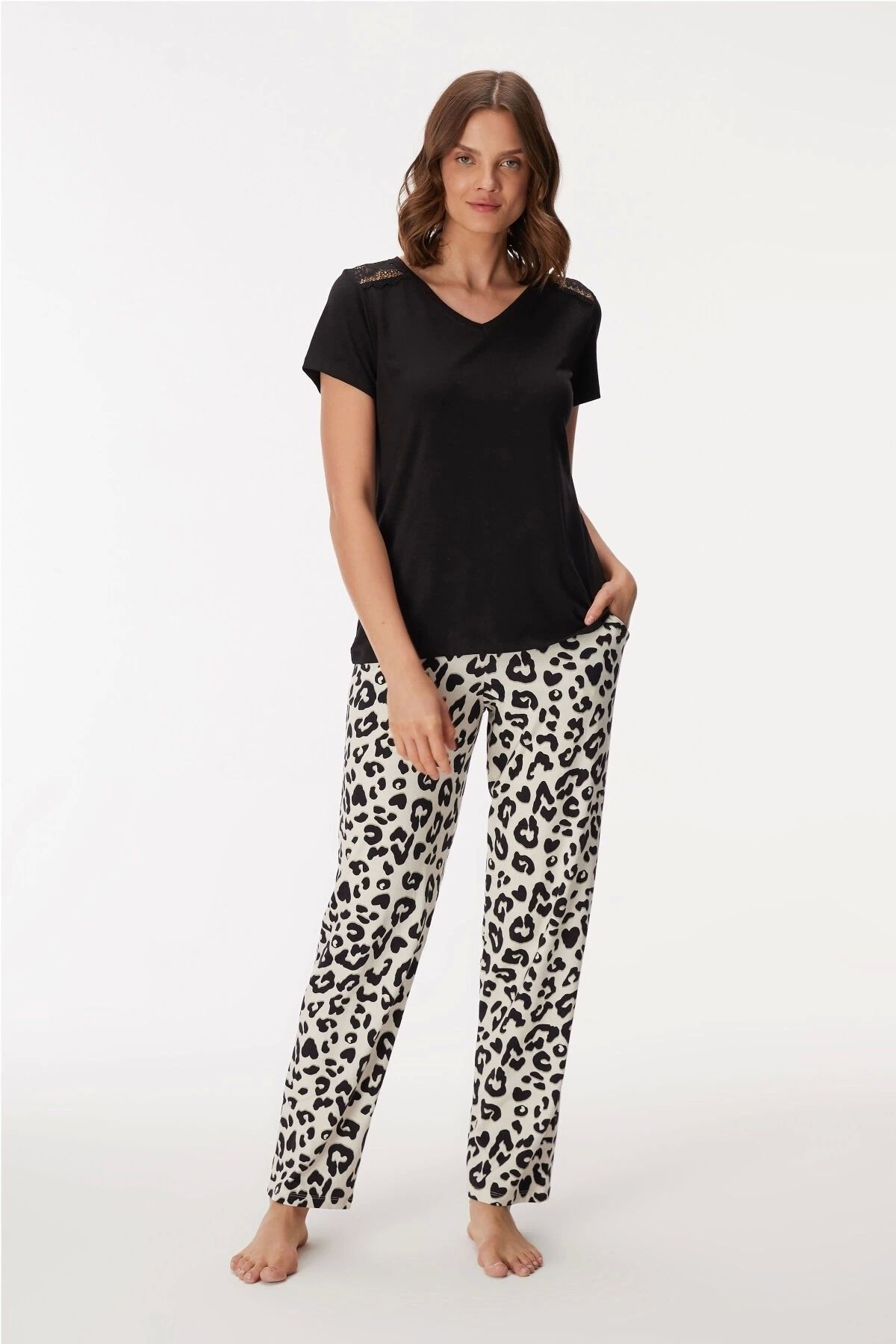 Nemere Anıl 11392 T-Shirt ve Pantolon Takım