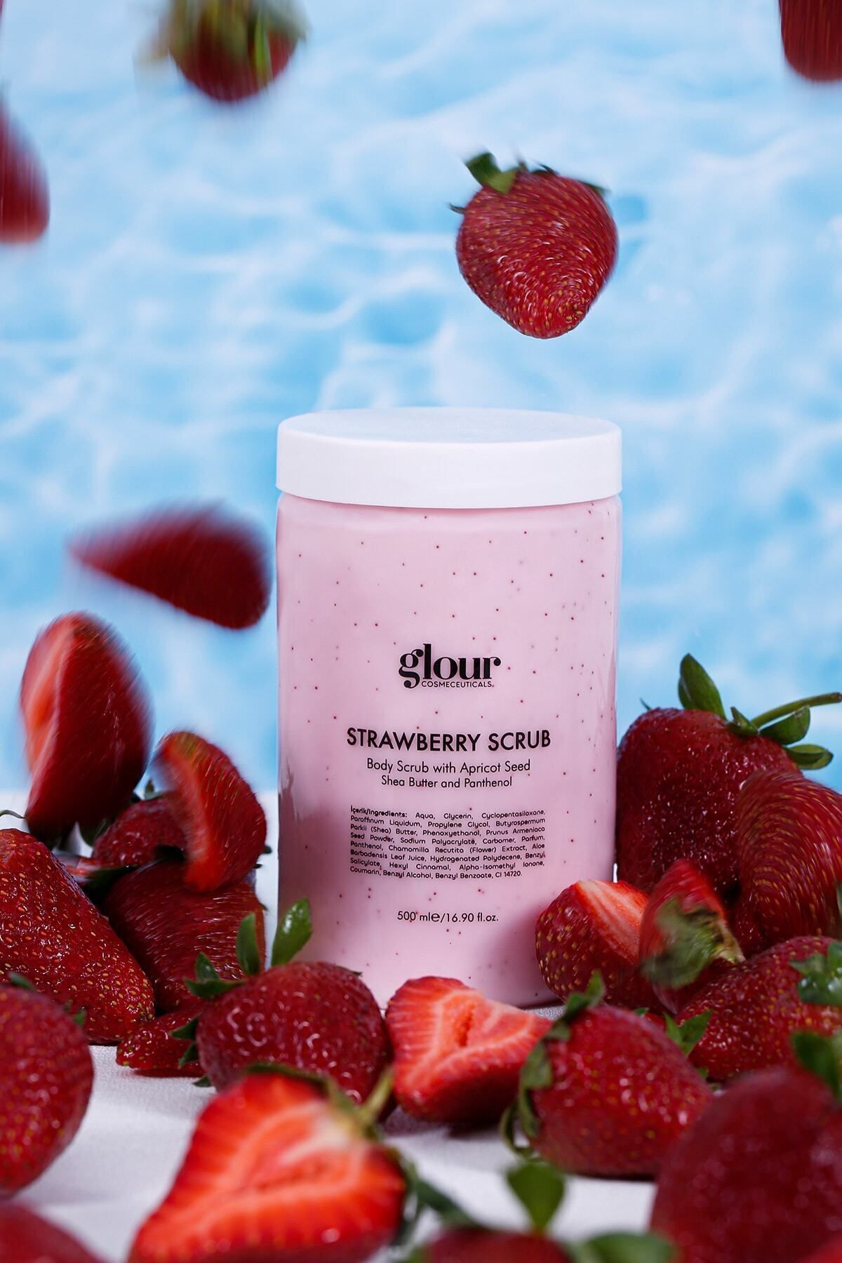 GLOUR-500 ml Strawberry Scrub with Strawberry Extract - Revitalizing and Moisturizing Cellulite and Submerged Remover 4