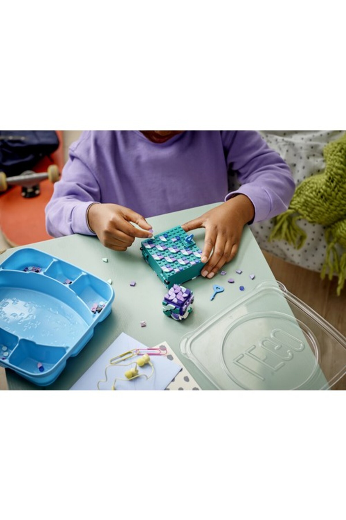 نقطه‌ها ۴۱۹۲۵ جعبه‌های مخفی