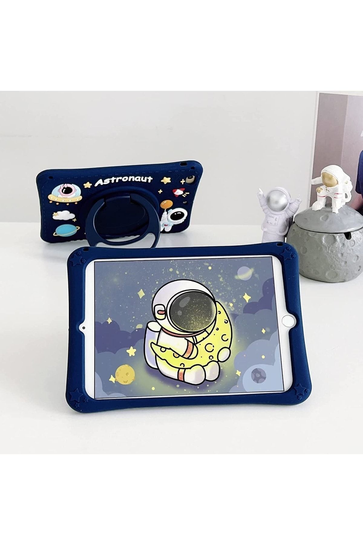 TEKNETSTORE-Apple iPad 8th and 9th Generation 10.2 Inch 2020 / 2021 Compatible Astronaut Case with Stand Fun Protection 2