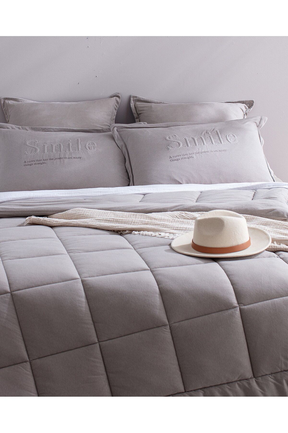 Madame Coco-Bobigny Supersoft Doppelbett-Bettdeckenset - Hellgrau 3