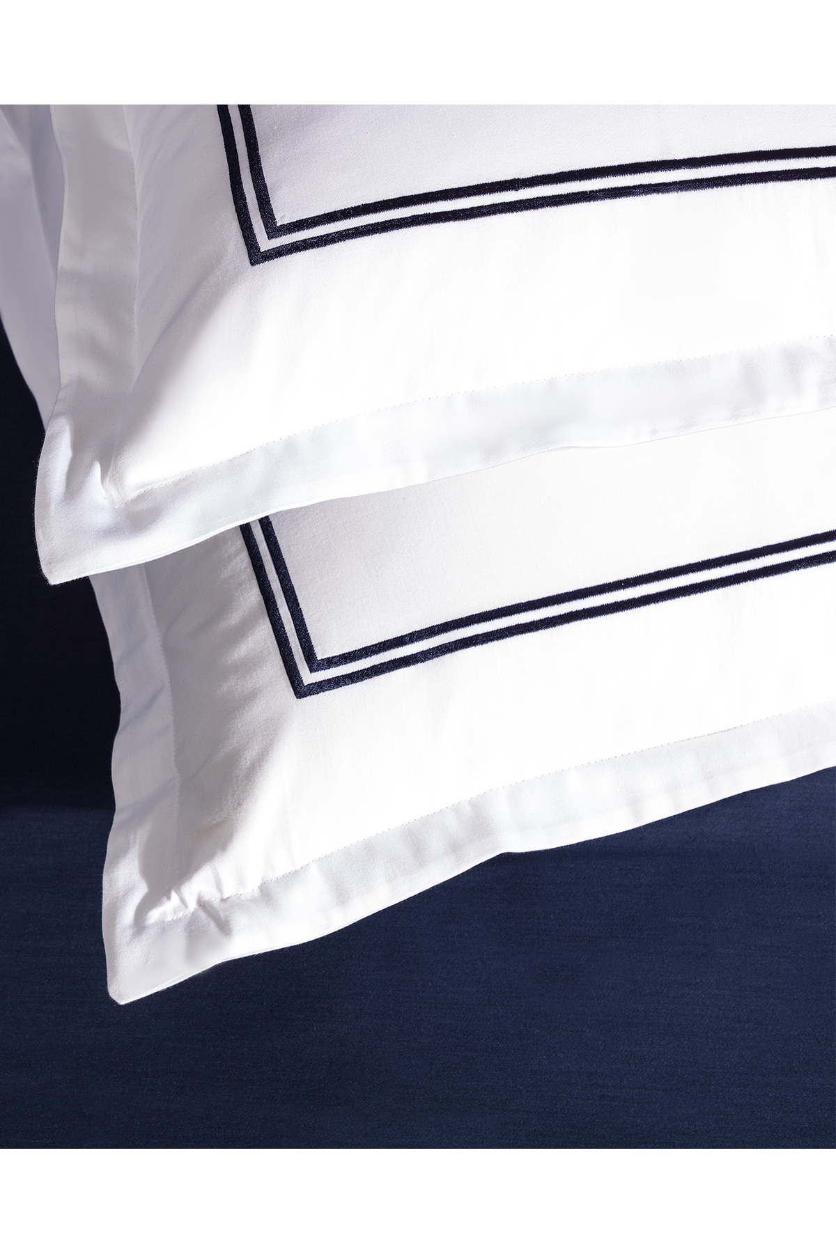 Madame Coco-Jacinthe King Size Besticktes Bettbezug-Set – Satin – Yat-Kollektion 3