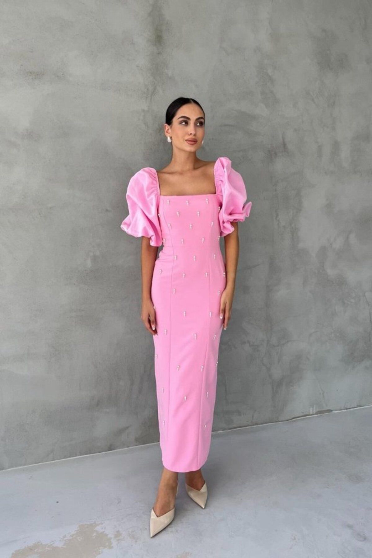 Albayrak Pembe İşlemeli Kolu Garnili Elbise