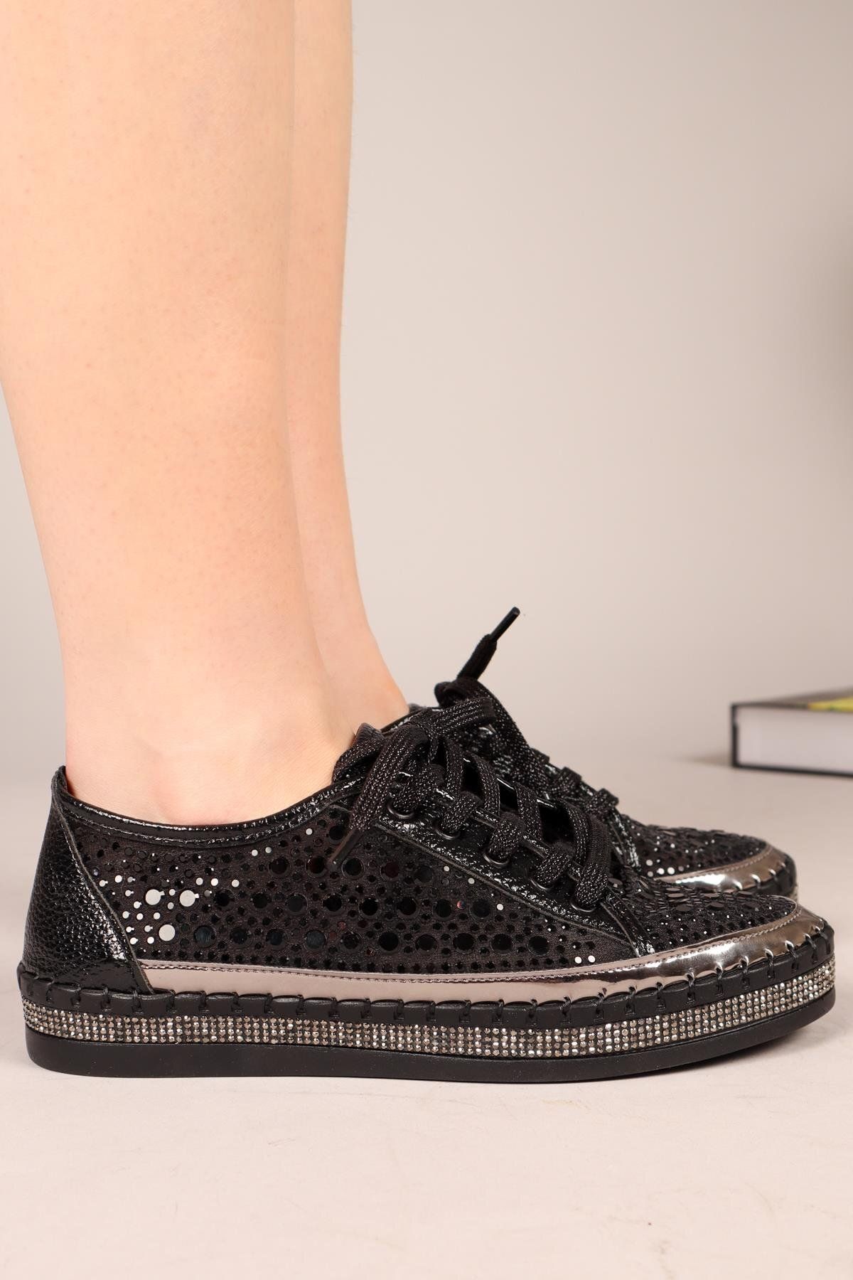 Birikon ECLİPSE Bağcıklı Taşlı Sneakers SİYAH