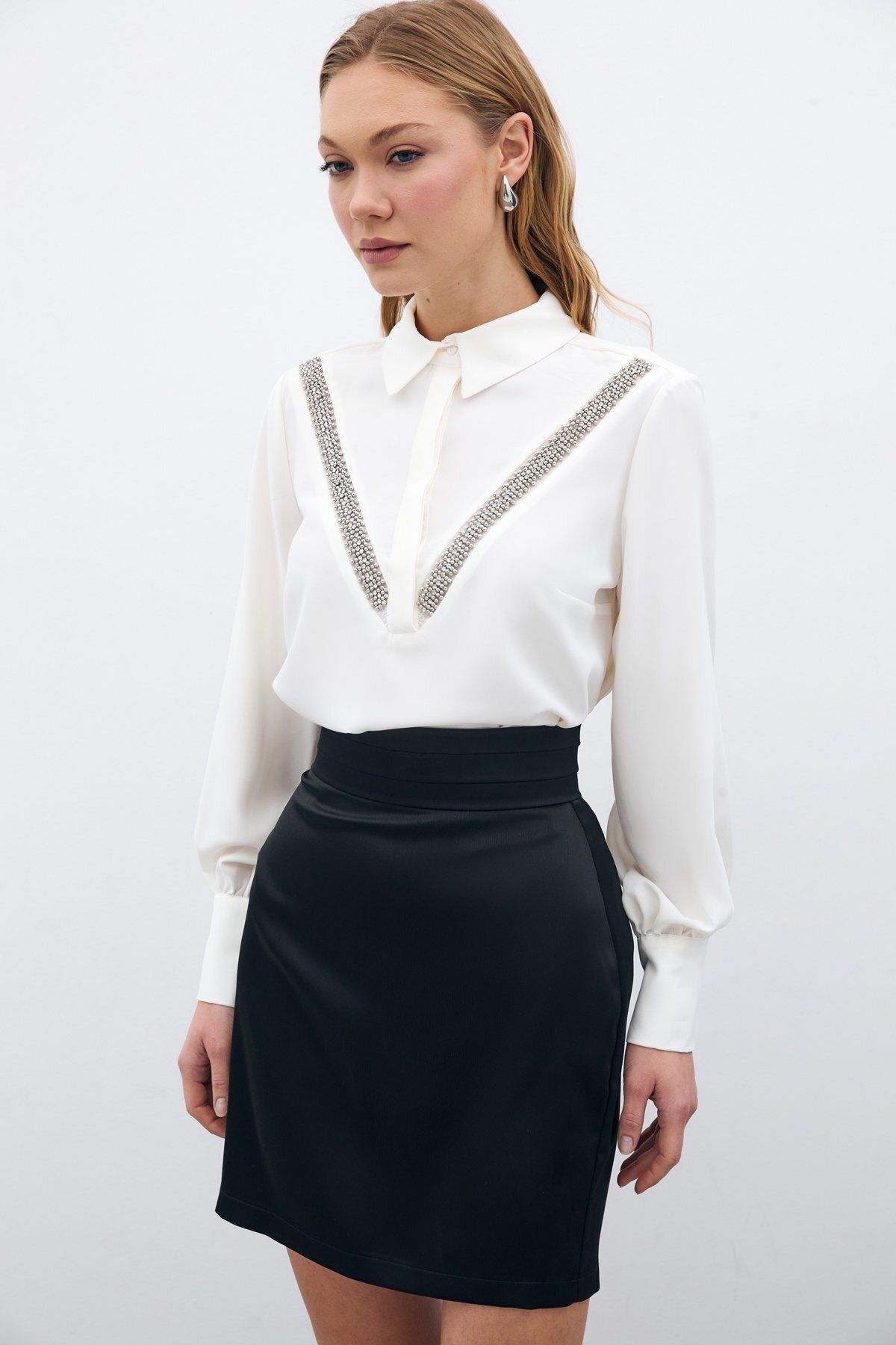 Sateen-Ecru Blouse - Stripe Accessory 3
