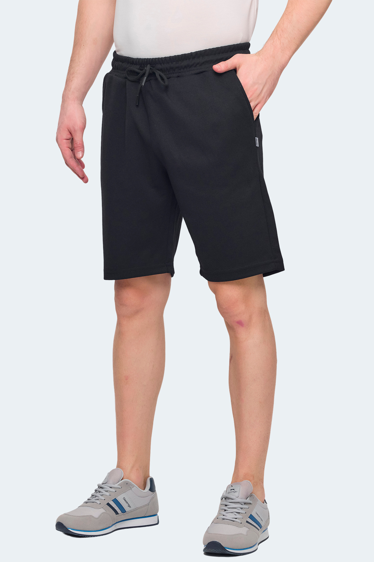 اسلازنگر شلوارک مردانه جیب‌دار مشکی NUKE I