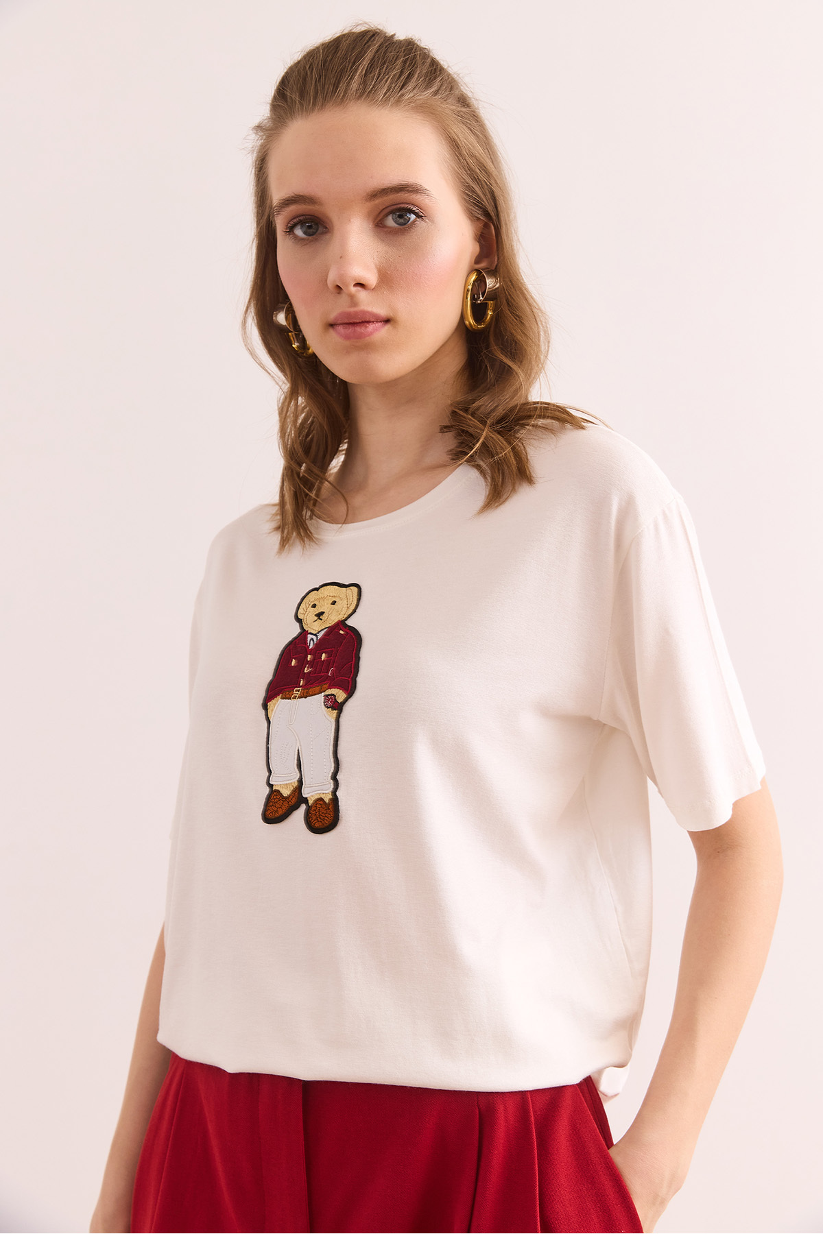 Olalook-Women's Ecru Crew Neck Teddy Bear Appliqued Flowy T-Shirt Tsh- 19000867 5