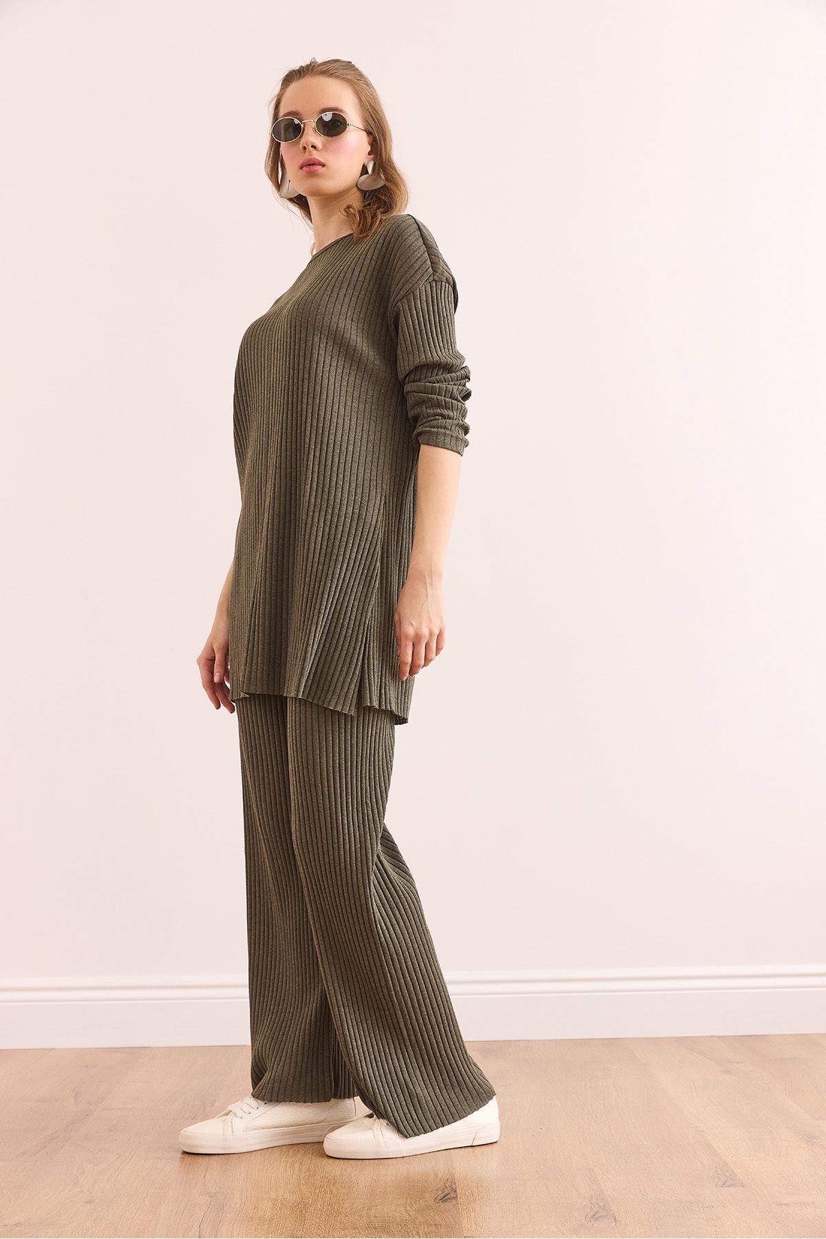 Olalook-Damen Khaki Oberteil Schlitz Bluse Unterteil Palazzo Kordel Anzug TKM-19000180 4