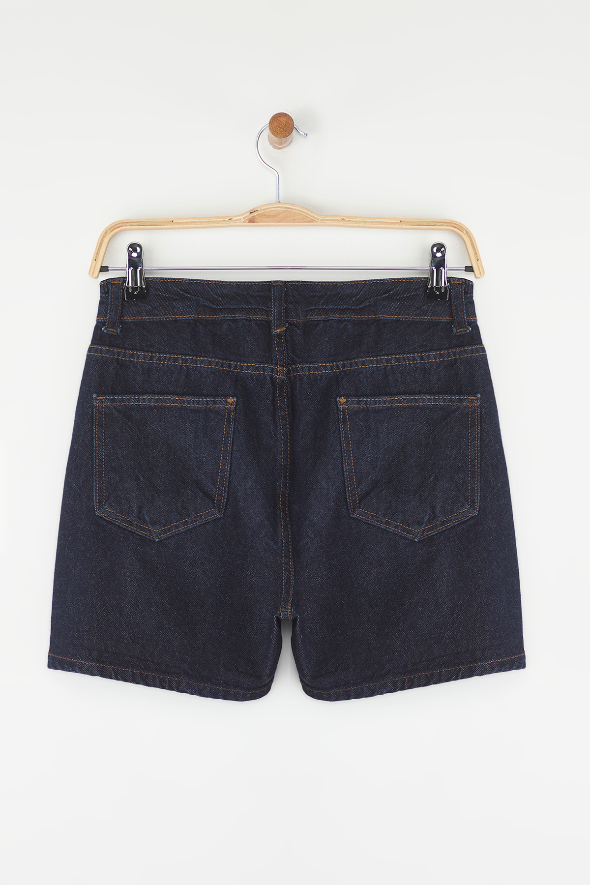 Trendyolmilla  Koyu Mavi Taşlı Yüksek Bel City Boy Denim Şort TWOSS25SR00102 - Görsel 7