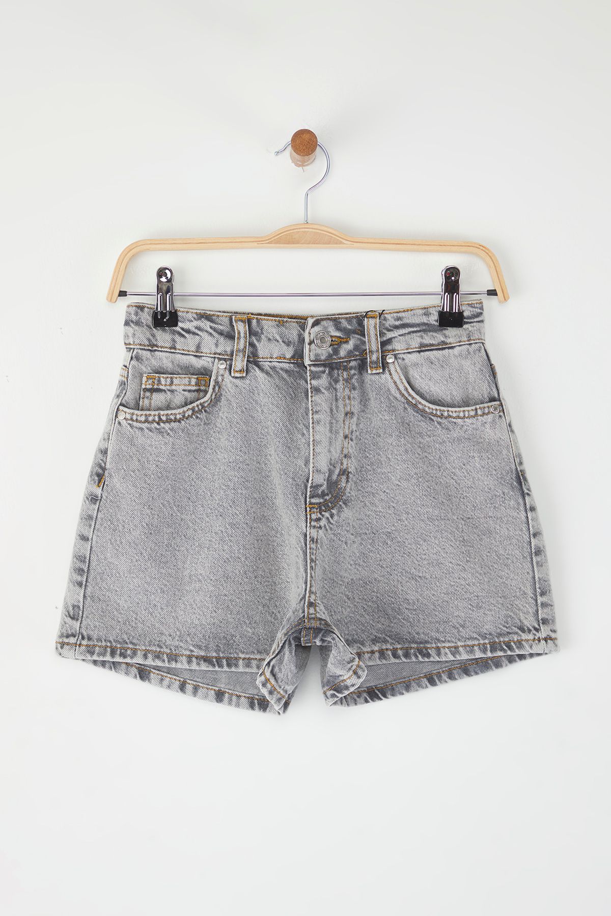 Trendyol Collection Šedé šortky City Boy Jeans Y s vysokým pasem