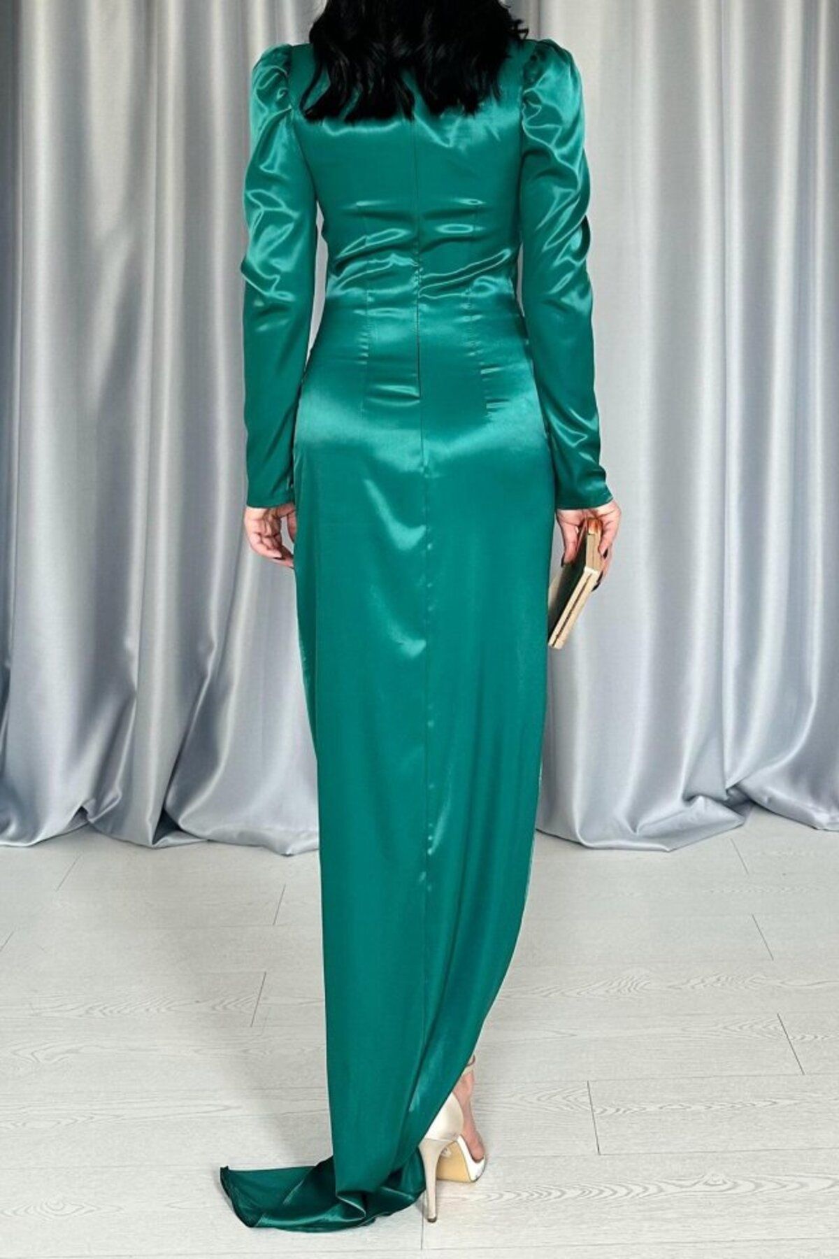nedo7-Emerald Chest Cup Slit Dress 4