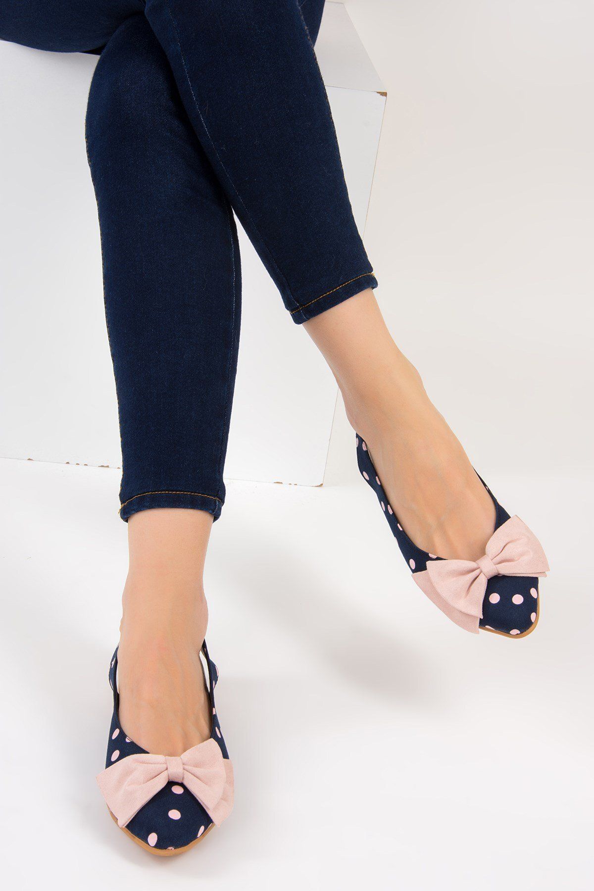 Fox Shoes-Námořnická modrá Puntíkované/pudrové dámské baleríny D 726774404 4