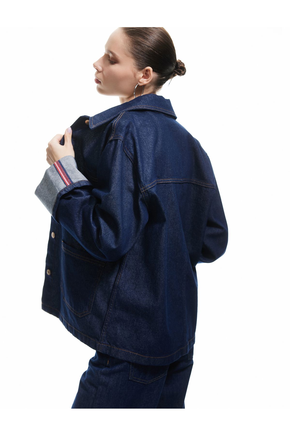 Koton Yeni Sezon Pamuklu Cep Detaylı Klasik Yaka Düğmeli Denim Ceket