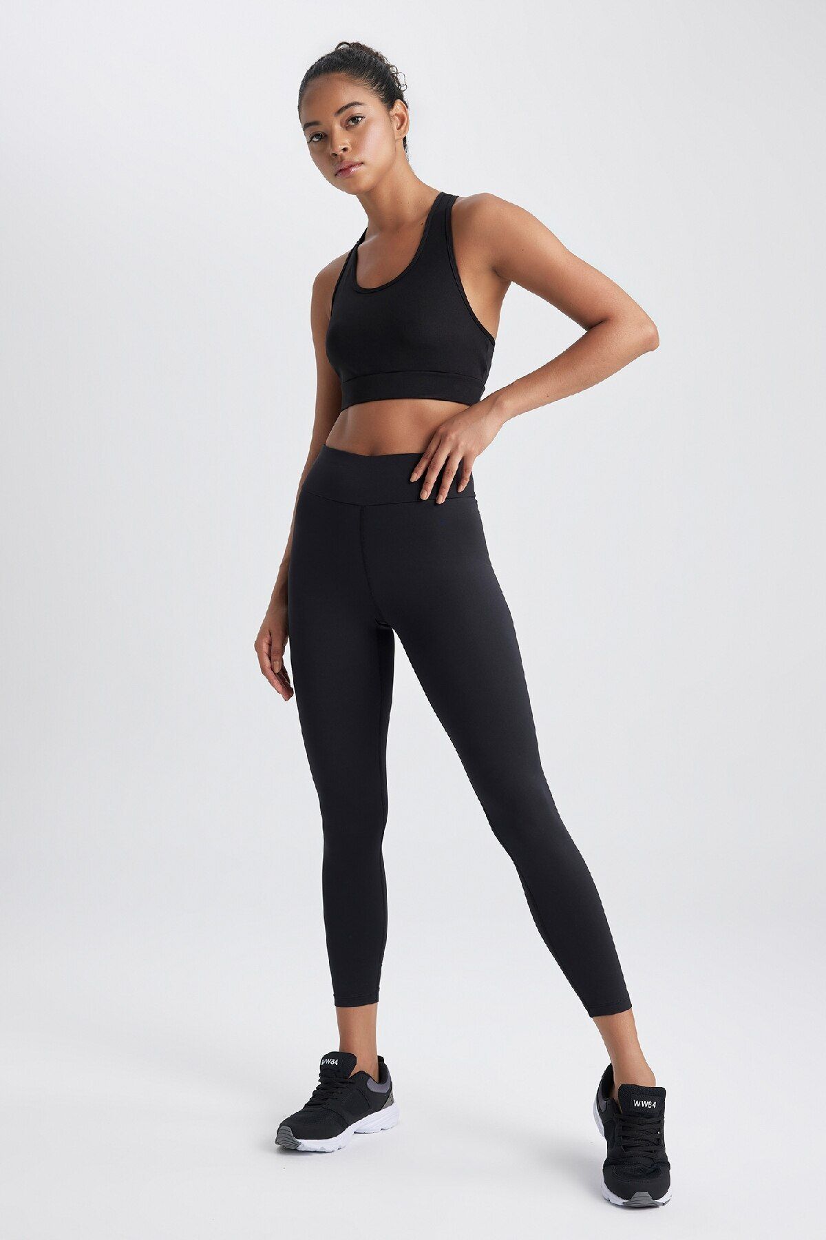 DeFacto-Hohe Taille INNEN SOĞUTTASCHEN Knöchelwickler Basic Plain Sportler Leggings W8206az23au 4